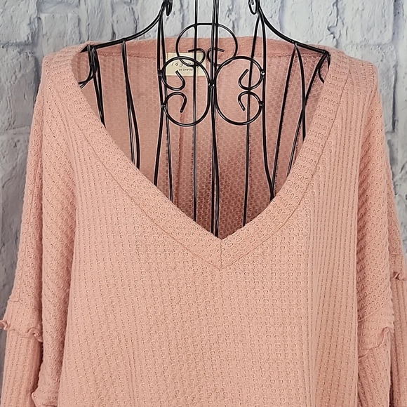 143‎ STORY BY LINE UP Pink Ruffled Sleeves Oversized Blouse Large - Picture 2 of 6